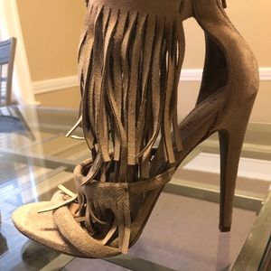 Brand 🆕 Charlotte Russe Open Toed Fringe Heels 👠
